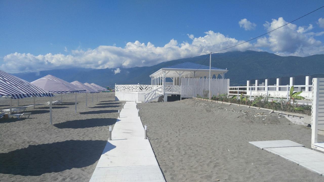 Hotel Paradise Beach Alakhadze Bagian luar foto