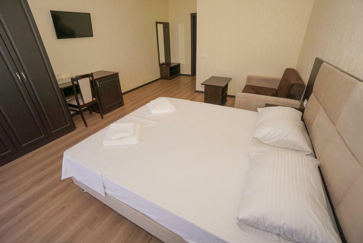 Hotel Paradise Beach Alakhadze Bagian luar foto