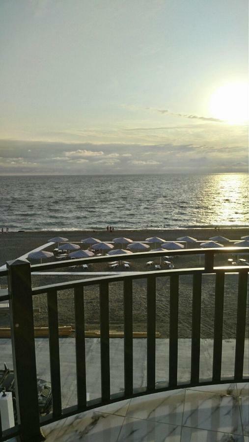 Hotel Paradise Beach Alakhadze Bagian luar foto
