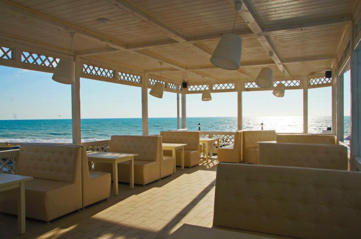 Hotel Paradise Beach Alakhadze Bagian luar foto
