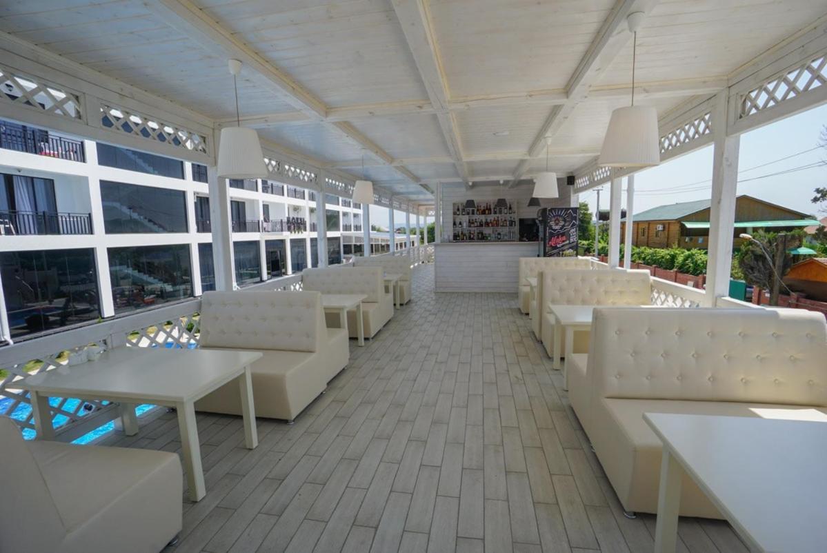 Hotel Paradise Beach Alakhadze Bagian luar foto